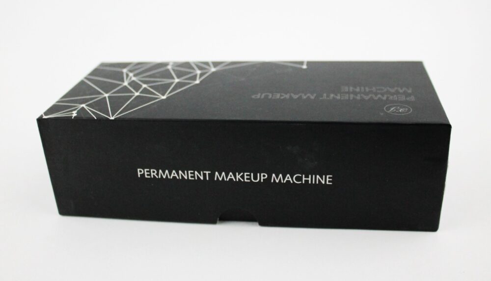 Precisión y tecnología para maquillaje permanente profesional.